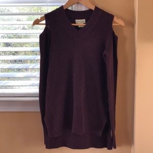Shoulder cut-out sweater